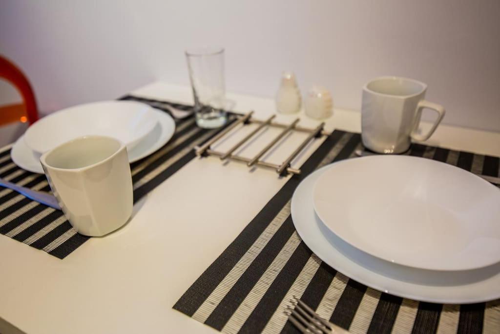 2 Bedrooms Close To Metro Dafni In Athens