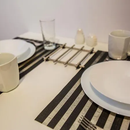 2 Bedrooms Apartment Close To Metro Dafni In אתונה מראה חיצוני תמונה