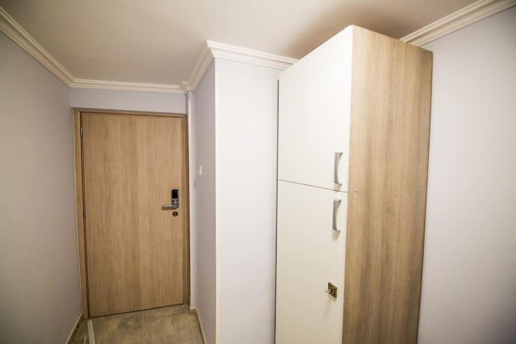2 Bedrooms Close To Metro Dafni In Apartment *